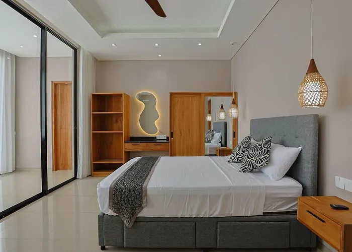 Bali Moon
