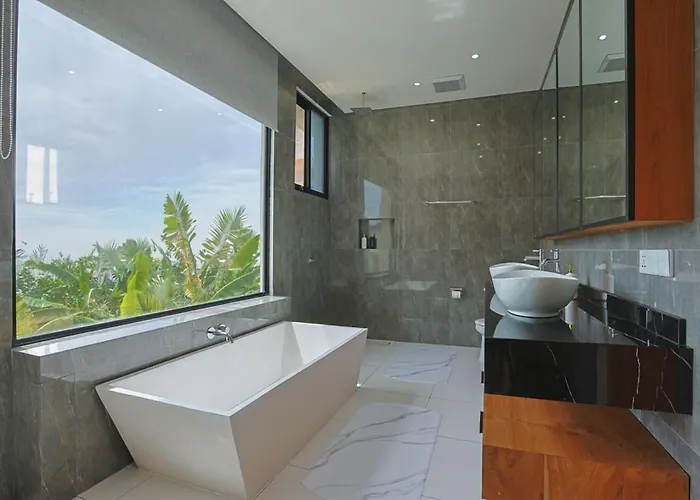 Bali Moon